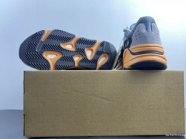 Yeezy V2 Sun GW0296 Adidas 700 Boost 0728